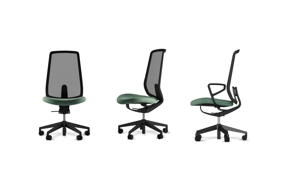 Transparent chair top the range
